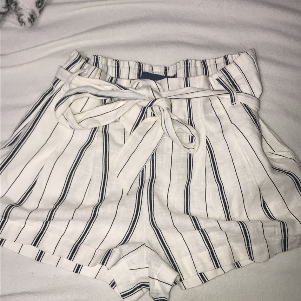 Paper bag waist shorts